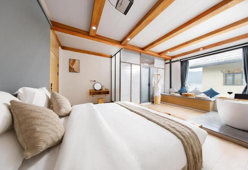 ベッドアンドブレックファースト Shangri La Jiangyue Beiting Boutique Homestay