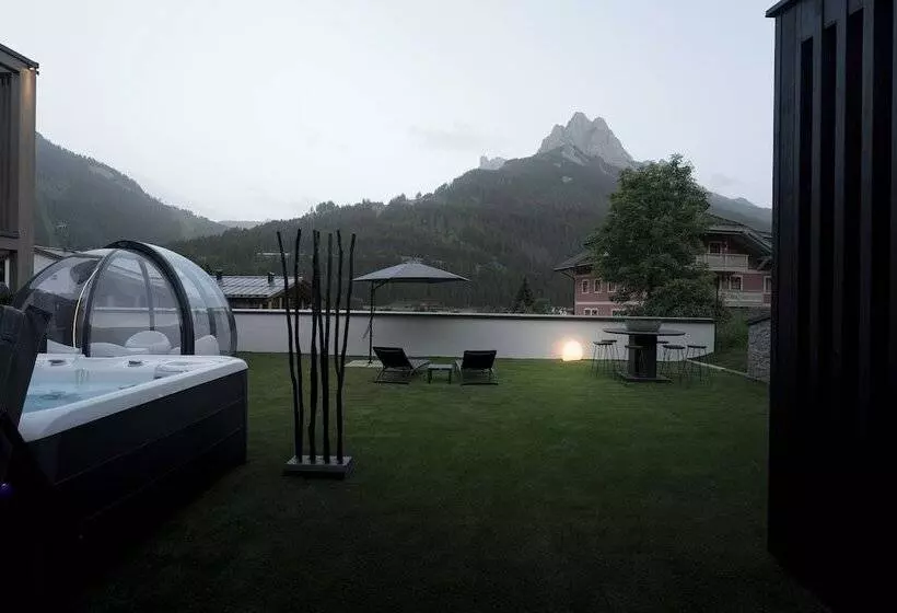 Aamiaismajoitus (B&B) Dolomiti Exclusive Your Mountain Suite