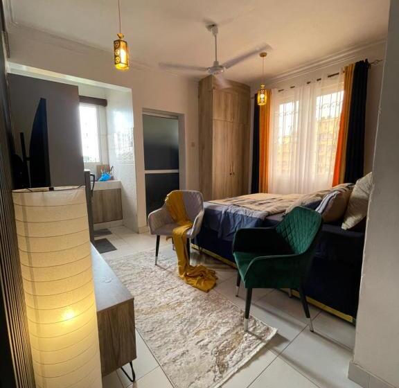 تختخواب و صبحانه The 204