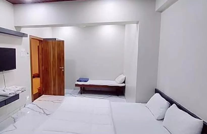 Fabhotel Priya Lodging