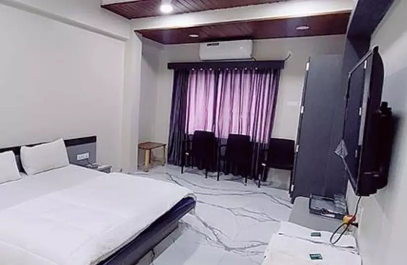 Fabhotel Priya Lodging