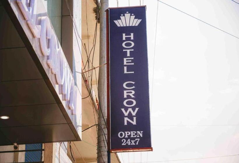 ホテル Crown