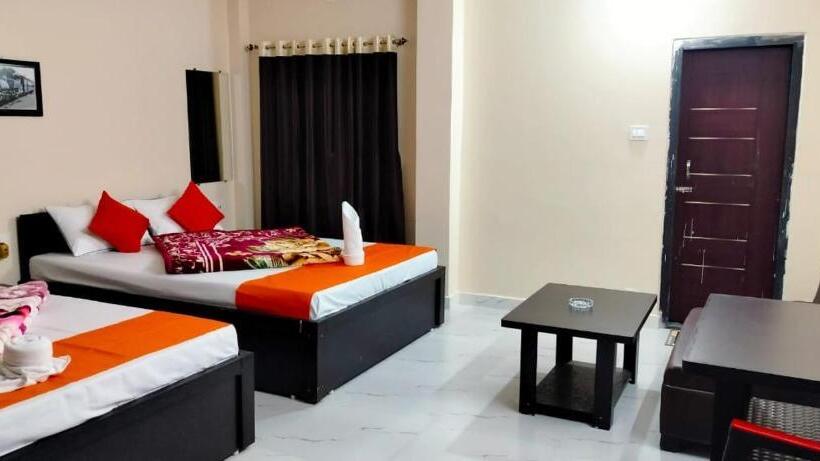 Hotel Dooars Nature Cent Resort