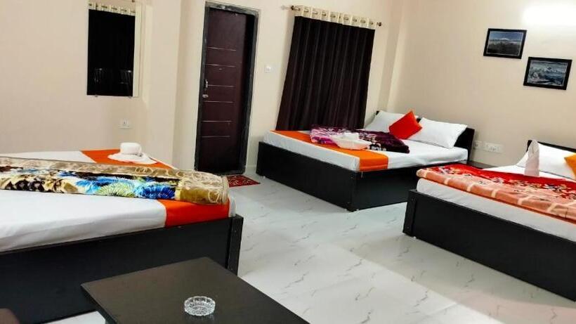 Hotel Dooars Nature Cent Resort