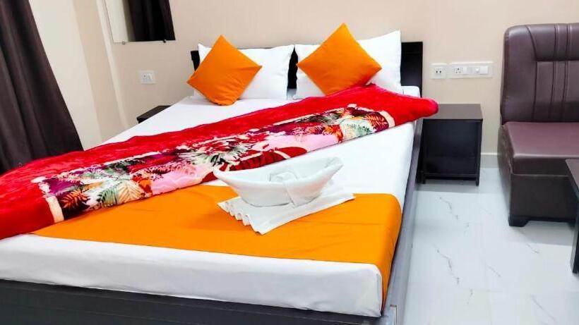 Hotel Dooars Nature Cent Resort