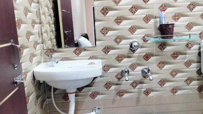 Hotel Dooars Nature Cent Resort