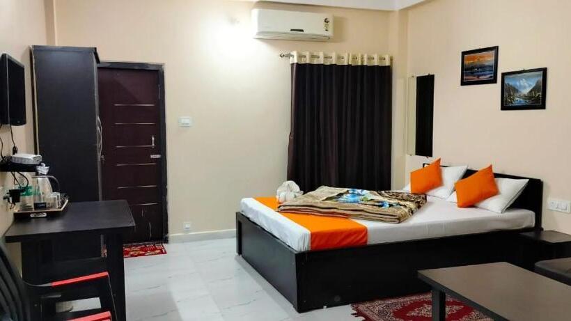 Hotel Dooars Nature Cent Resort