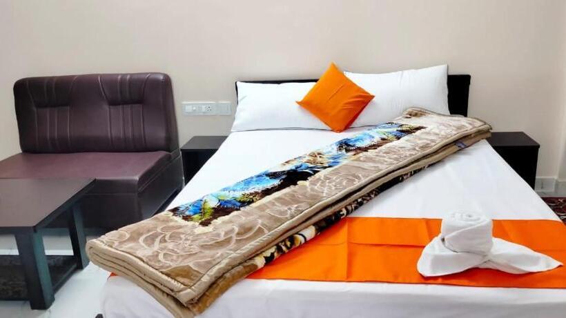 Hotel Dooars Nature Cent Resort