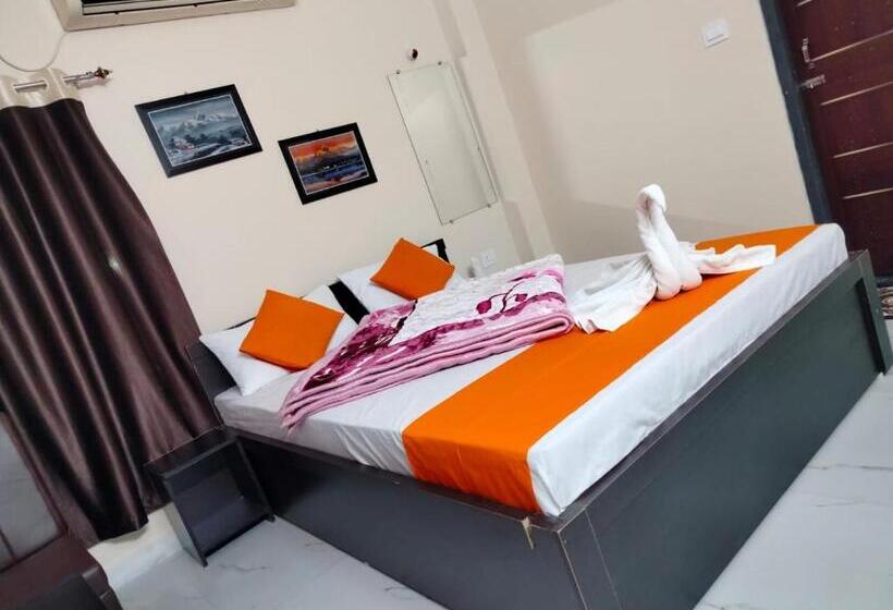 Hotel Dooars Nature Cent Resort