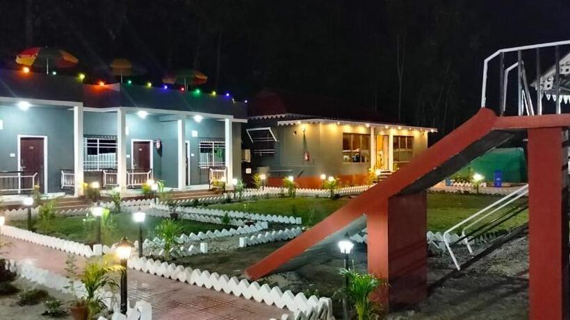 Hotel Dooars Nature Cent Resort