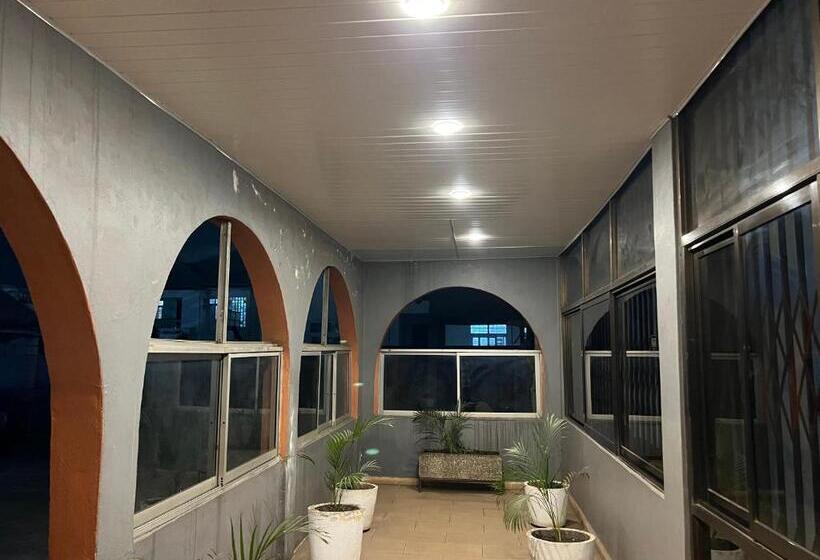 ホテル Friends Club