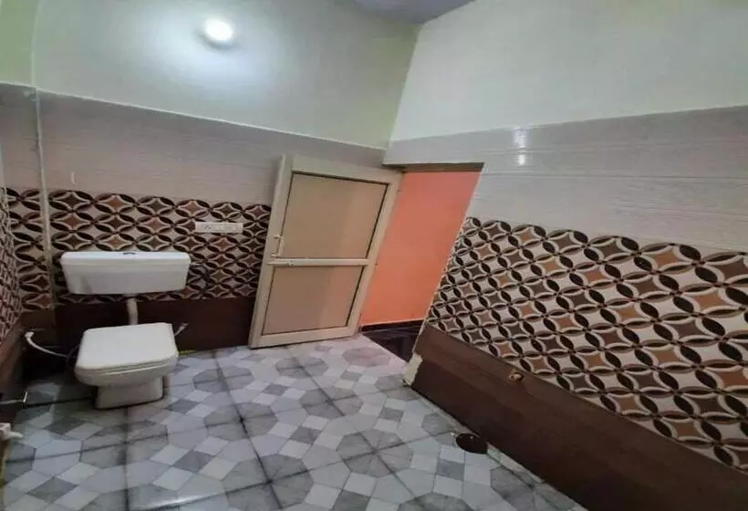 Hotelli Oyo Shree Hari Guest House