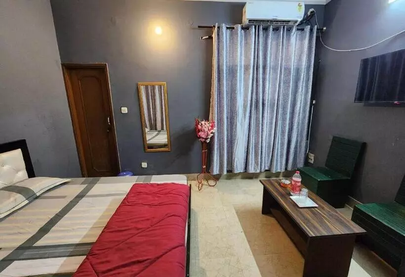 Hotelli Oyo Shree Hari Guest House