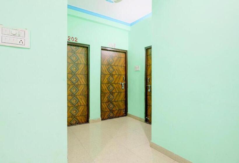 Hotelli Oyo The Royal Palace