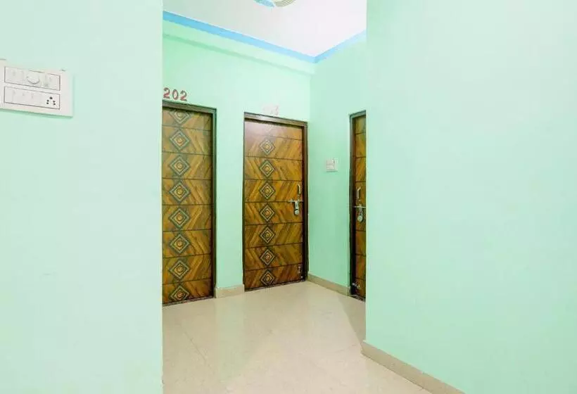 Hotelli Oyo The Royal Palace