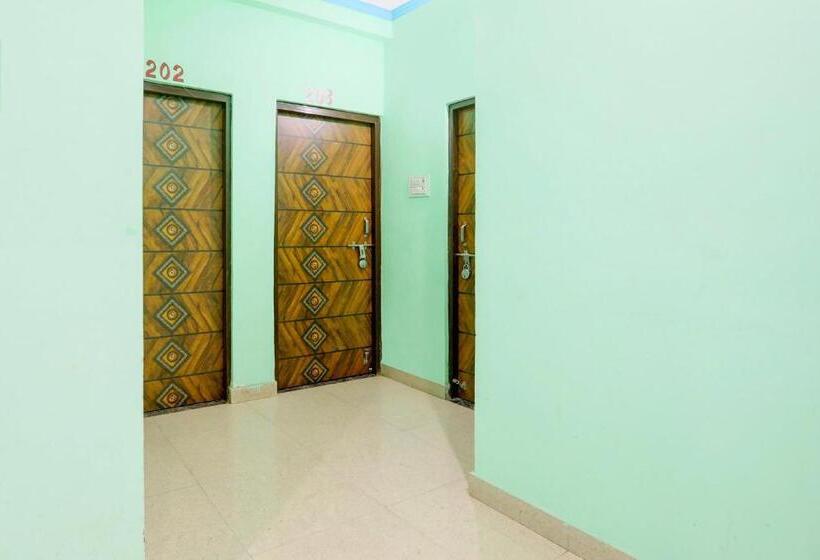 Hotelli Oyo The Royal Palace