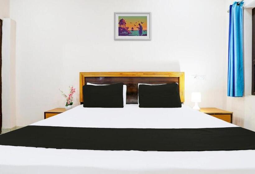 Hotelli Oyo The Royal Palace