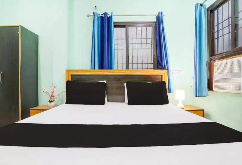 Hotelli Oyo The Royal Palace