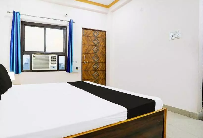 Hotelli Oyo The Royal Palace