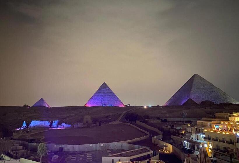 هتل Puzzle Pyramids Inn