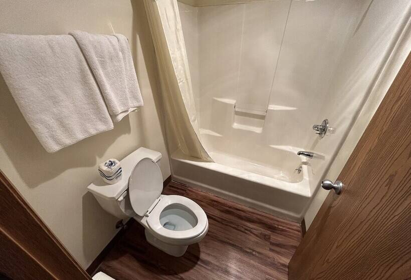 فندق Valley Inn And Suites