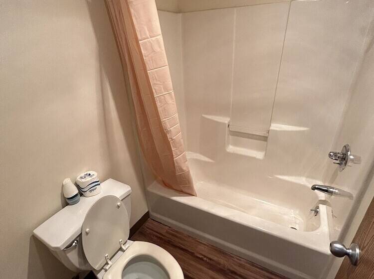 فندق Valley Inn And Suites