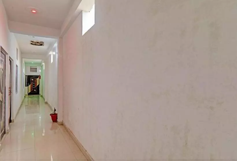 Oyo Hotel Surya Palace