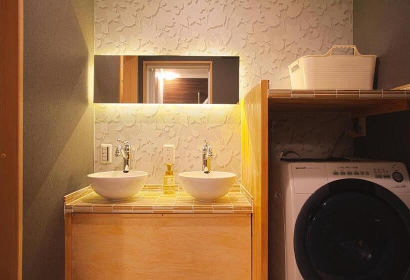 פנסיון 静響の宿2階