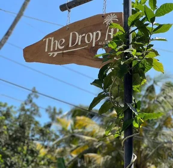 پانسیون The Drop In Madiha I Double Bedroom With Private Bathroom