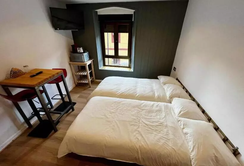 ペンション The Orange Teddy Bear Hostal La Peña