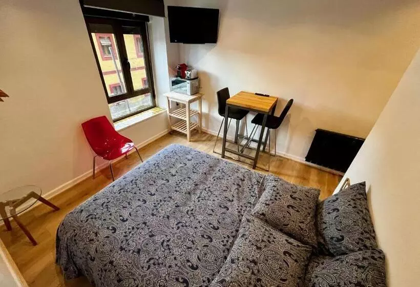 ペンション The Orange Teddy Bear Hostal La Peña