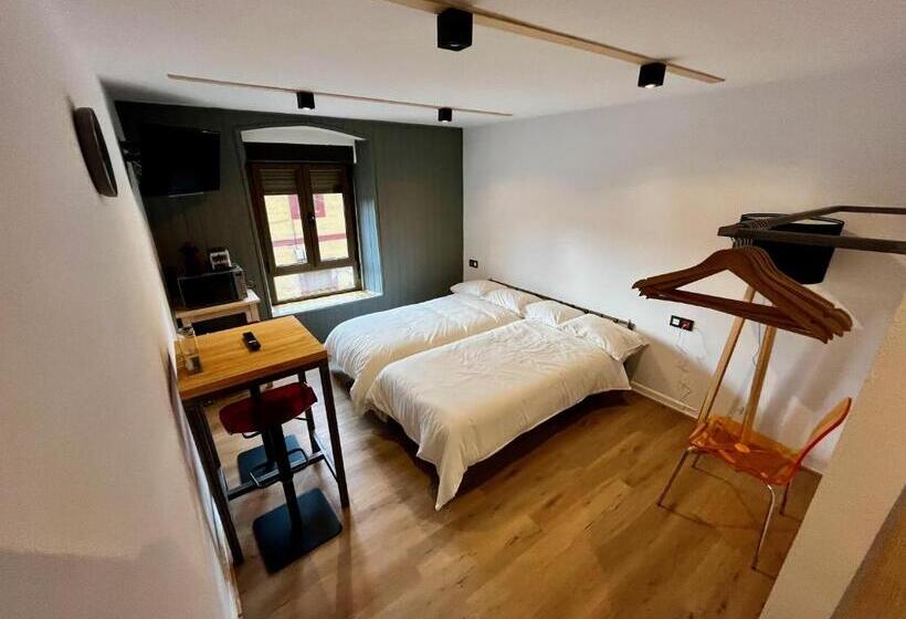 膳宿费 The Orange Teddy Bear Hostal La Peña