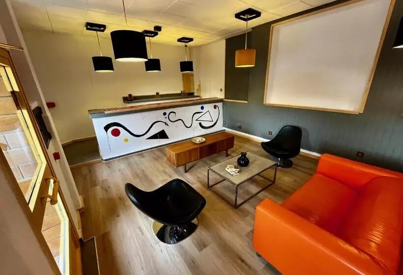 ペンション The Orange Teddy Bear Hostal La Peña