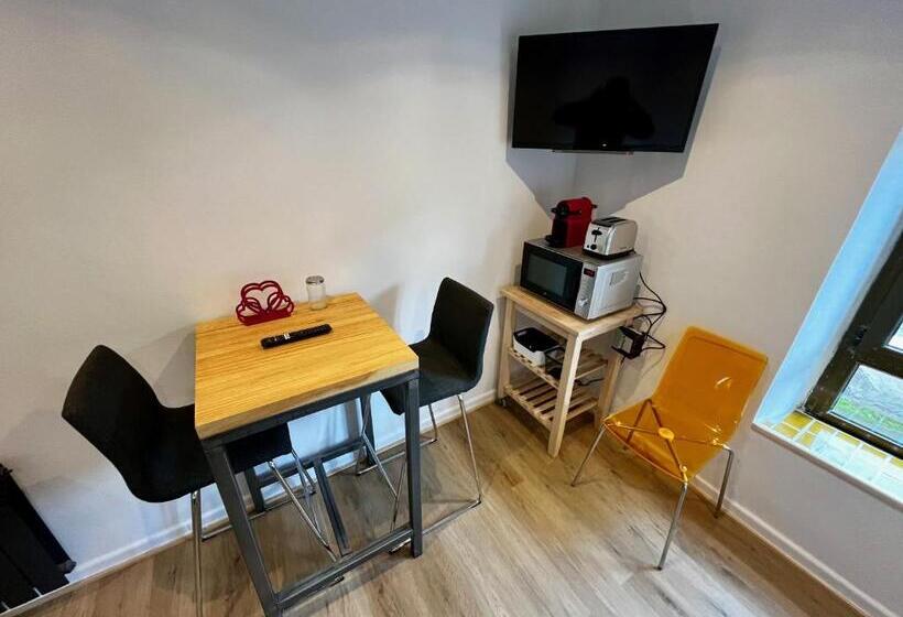 膳宿费 The Orange Teddy Bear Hostal La Peña