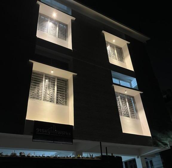 פנסיון Urban Suites Silpukhuri