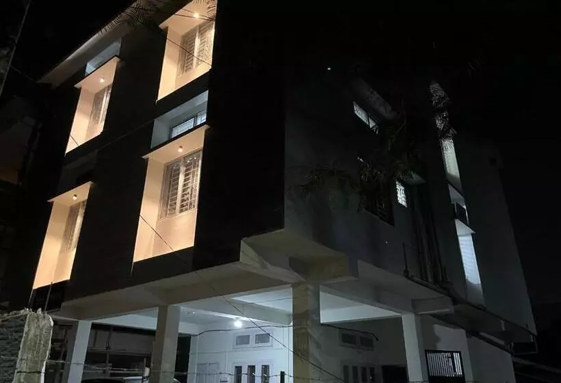 Majatalo Urban Suites Silpukhuri