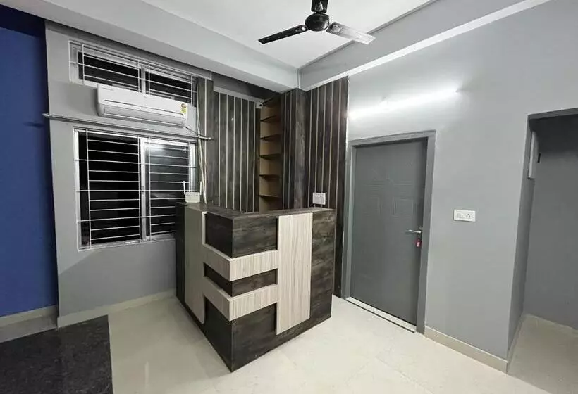 Majatalo Urban Suites Silpukhuri
