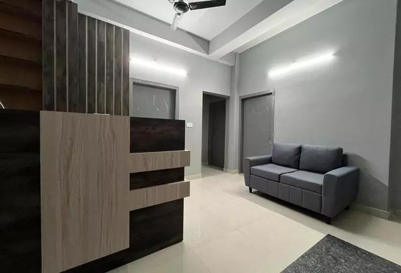 Majatalo Urban Suites Silpukhuri