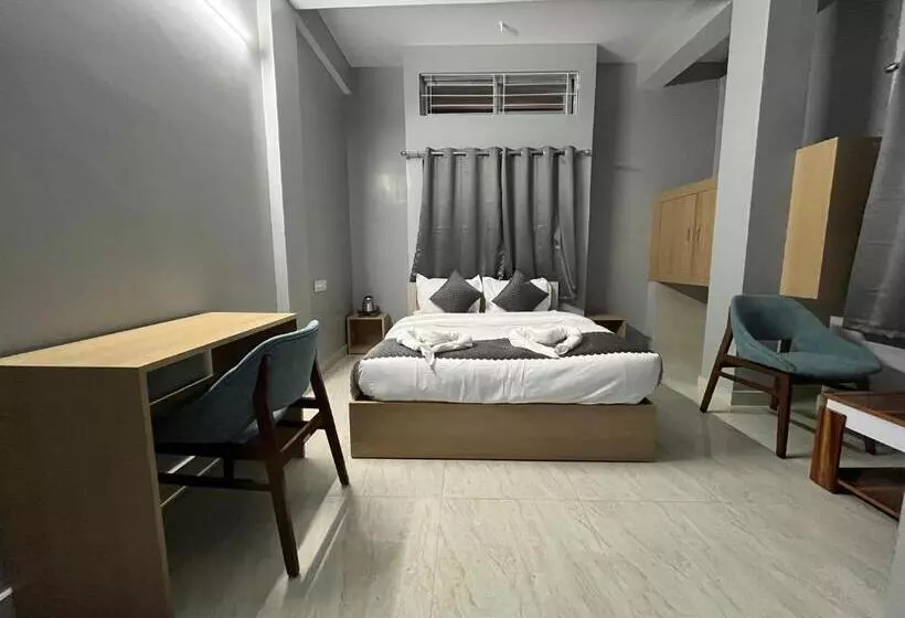 Majatalo Urban Suites Silpukhuri