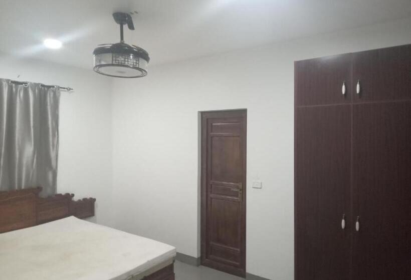 פנסיון Voivoi Guest House