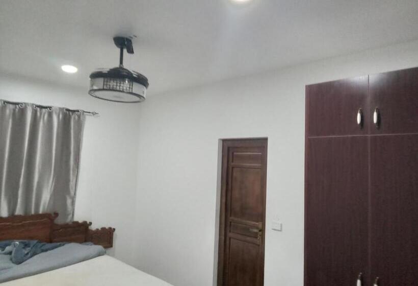 פנסיון Voivoi Guest House