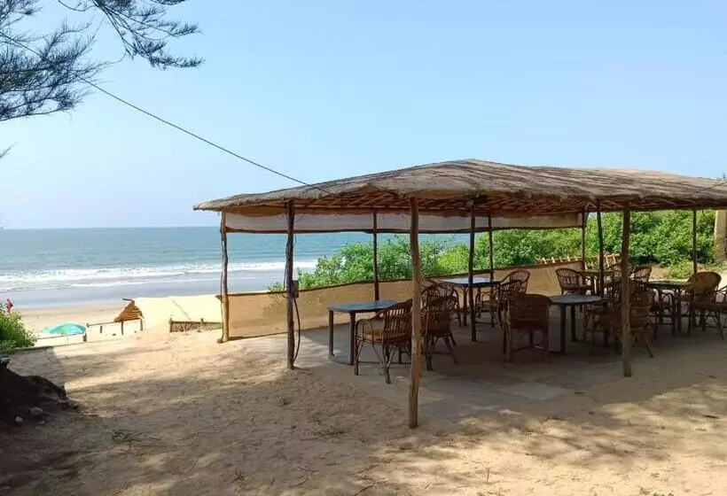 Smiley Resort