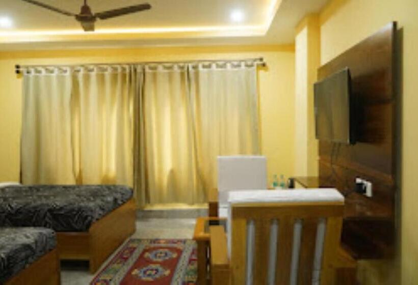 The Mandala Hotel Dirang