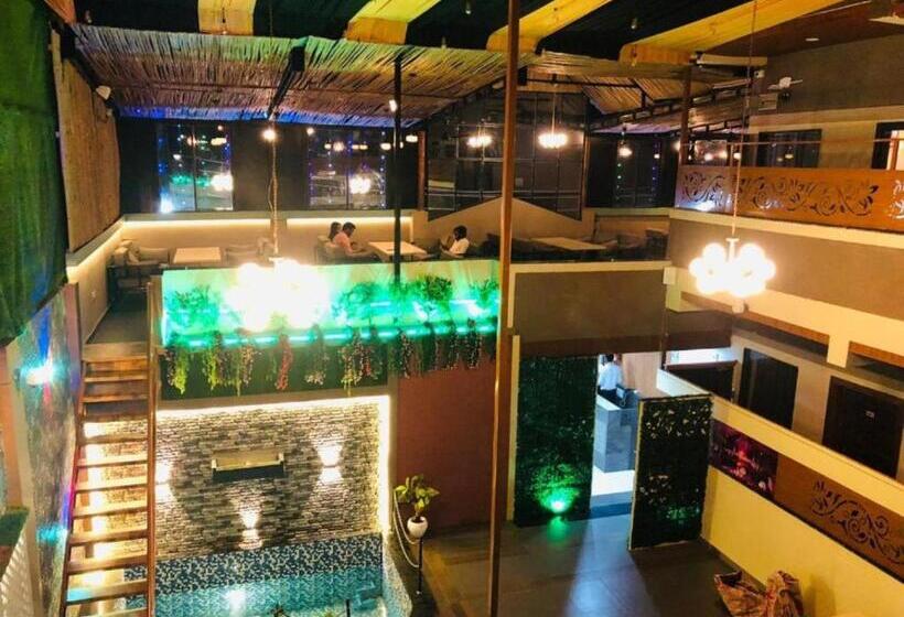 Aceotel Inn The Apple Tree,indore