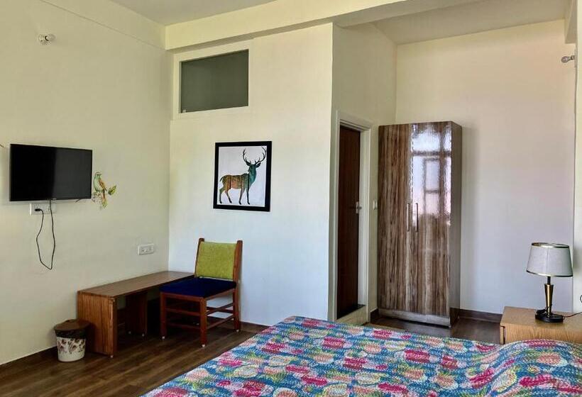 Bed and Breakfast Himalayan View