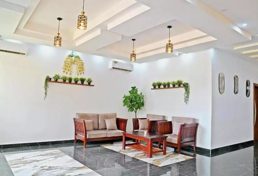 Cincinnati Hotel Yaounde