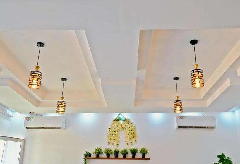 Cincinnati Hotel Yaounde