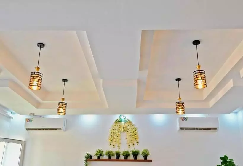 Cincinnati Hotel Yaounde