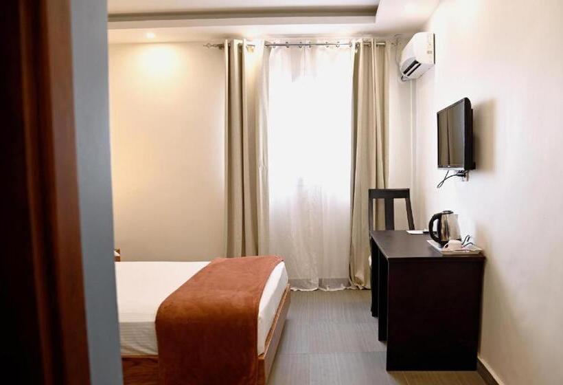 Cincinnati Hotel Yaounde