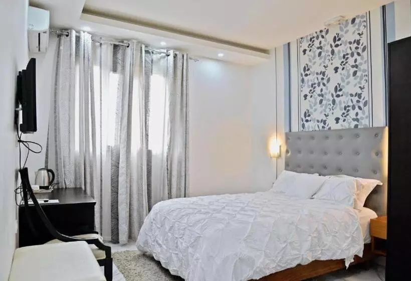 Cincinnati Hotel Yaounde